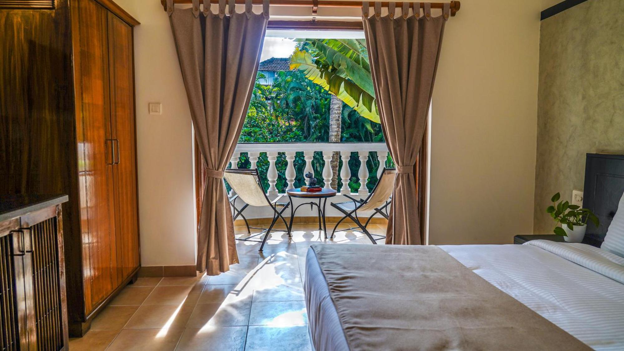 Olive Hotel Alidia Beach Resort By Embassy Group Baga Extérieur photo